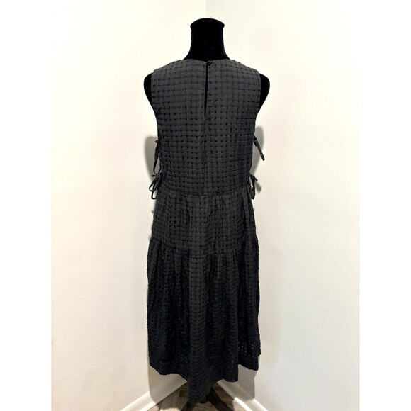 LOVE, BONITO Black Textured Sleeveless Tiered Side Ties Midi Dress 4 - Picture 4 of 7
